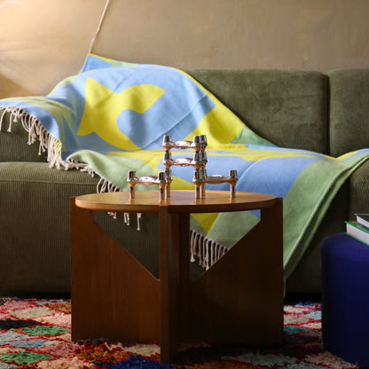 designer-decke aus 100 prozent baumwolle im lifestyle wohnzimmer